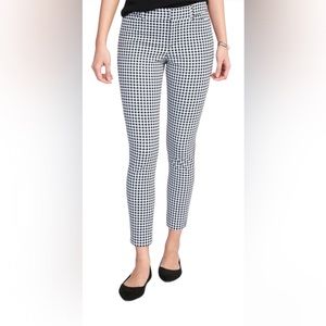 Old Navy Size 6 Black White Gingham Ankle Pixie Pants Plaid Checked Two Pockets